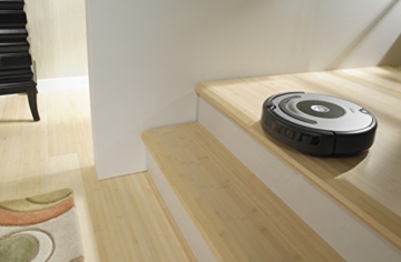 iRobot Roomba 615 Saugroboter